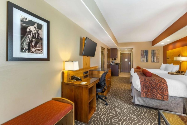 Best Western Premier Ivy Inn & Suites image 13