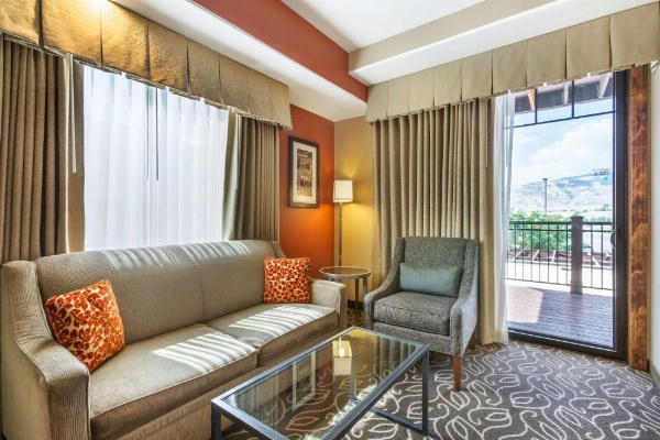 Best Western Premier Ivy Inn & Suites image 15