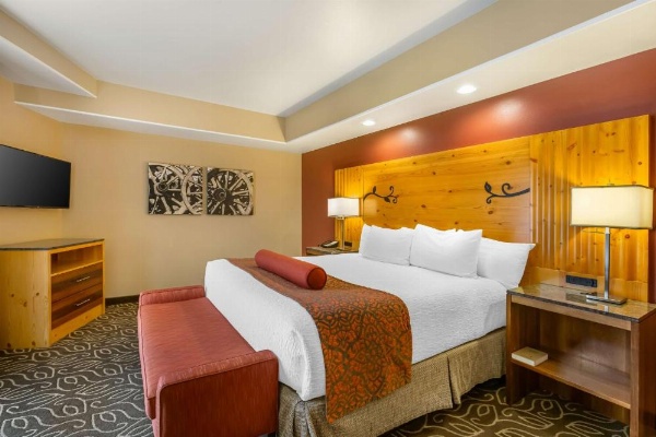 Best Western Premier Ivy Inn & Suites image 17