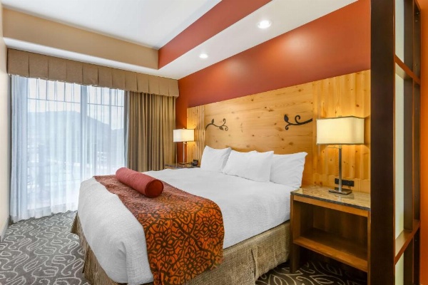 Best Western Premier Ivy Inn & Suites image 24