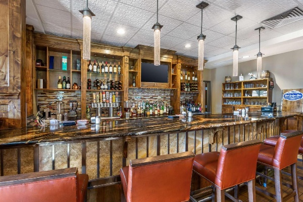 Best Western Premier Ivy Inn & Suites image 7